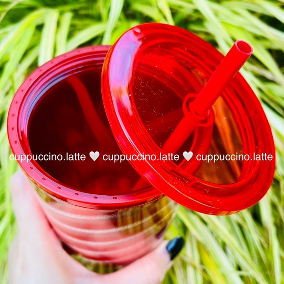 ❤️LAST ONE🤍Starbucks 2023 Holiday Candy Cane Gift Wrap Glitter Striped Tumbler - Picture 5 of 6